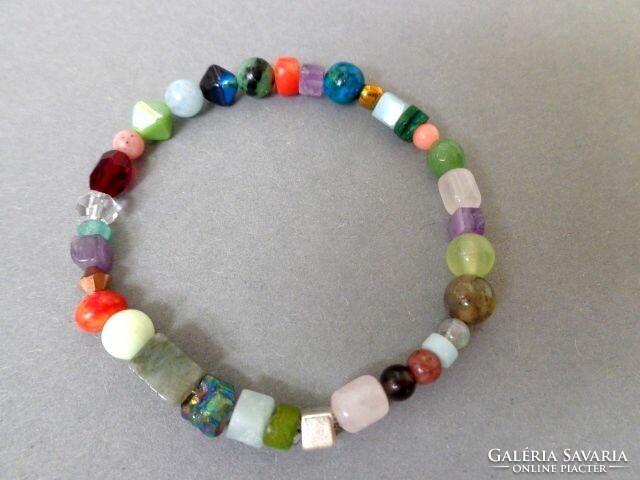 Bracelet made of colorful mineral grains