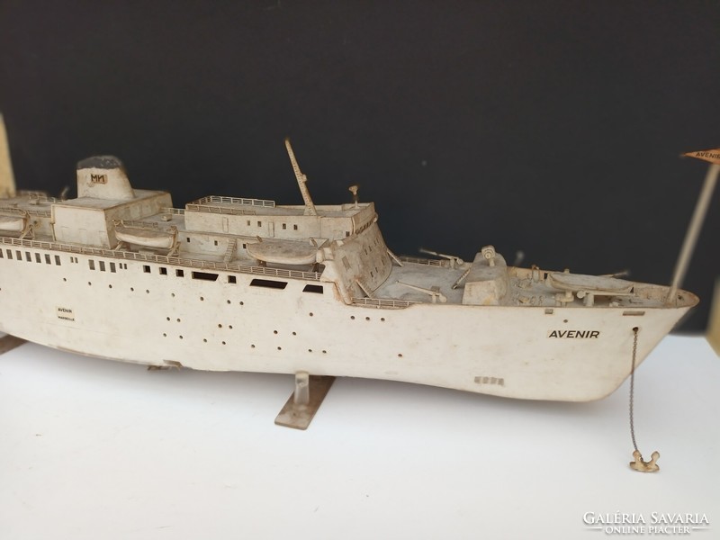 Heller Avenir régi műanyag hajó modell