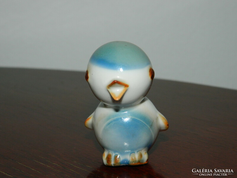 Aquincum aqua blue painted chick