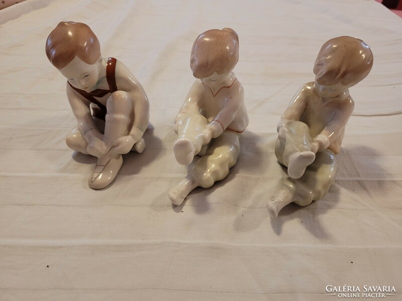 3 aquincum figurines in one