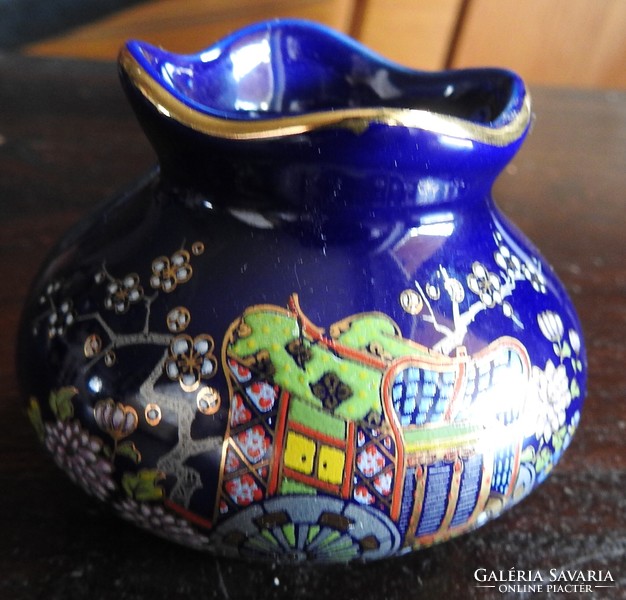 Oriental small vase - blue - gold violet vase