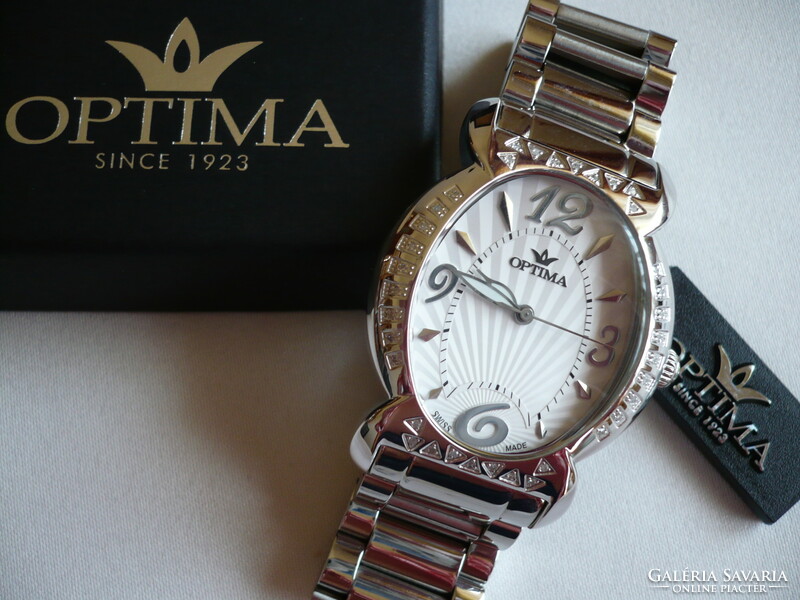 Optima swiss diamond is a beautiful and special watch decorated with 36 real white diamonds