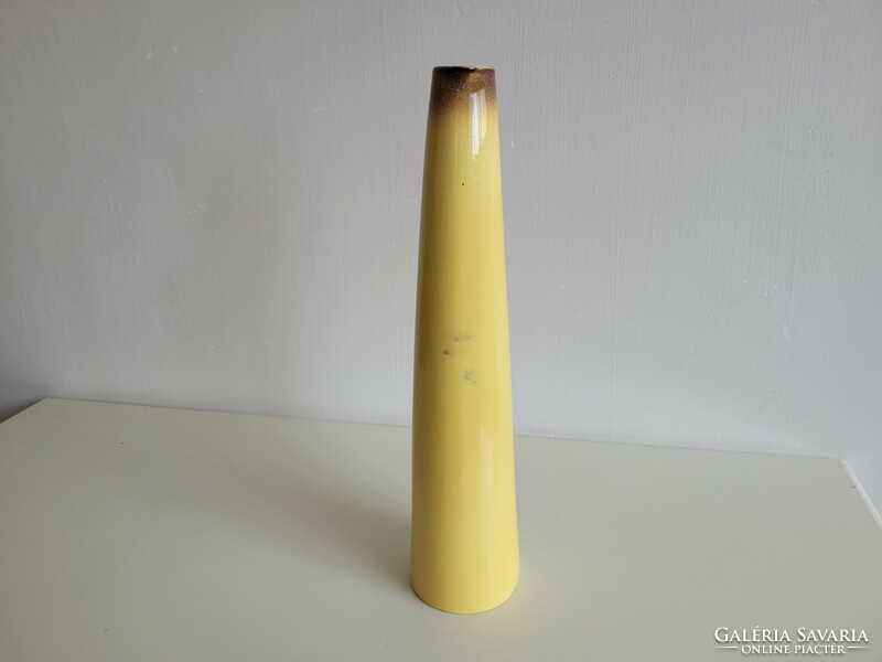 Retro nagy méretű 43,5 cm es KP Gránit régi sárga váza mid century Kis Edit váza