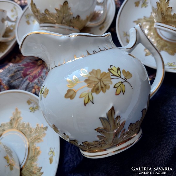Russian teacups with a bulging leaf pattern