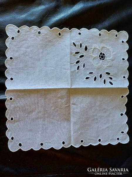 Flawless Madeira small tablecloth