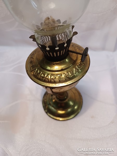 Lampart 4936 labeled kerosene lamp