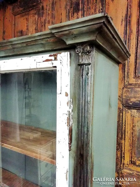 Sokfiókos vitrin, 6 fiókos régi faanyagból készített reprodukciós bútor, fiókos szekrény, antikolt