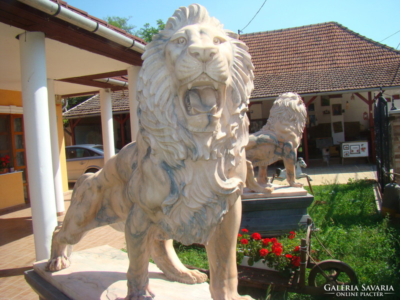 Antique antique marble lion statues
