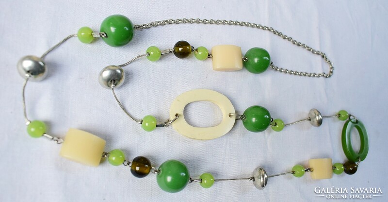 Old necklace retro jewelry 100 cm with green, white plastic and metal beads