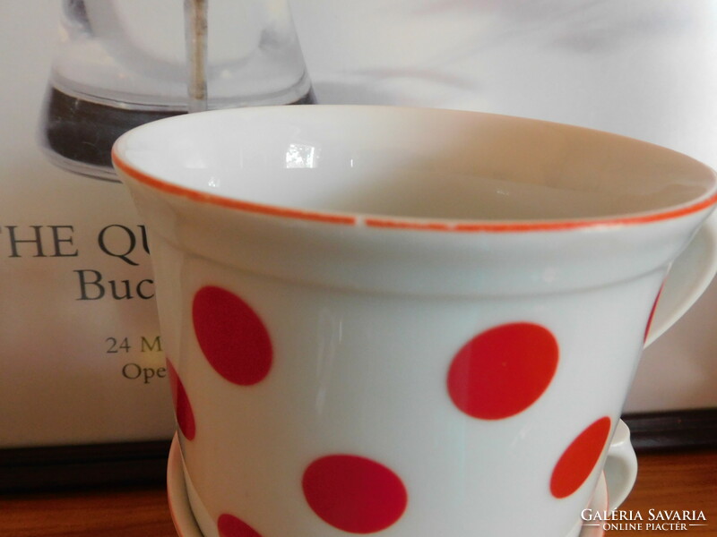 Thun half liter mug with red dots