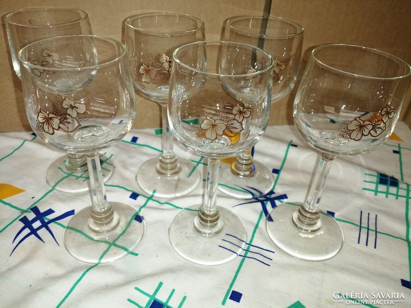 HUF 5,500! Lausitzer weißwasser design liqueur glasses for sale in a set of 6.