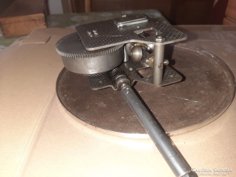 Grubu német gramofonmotor