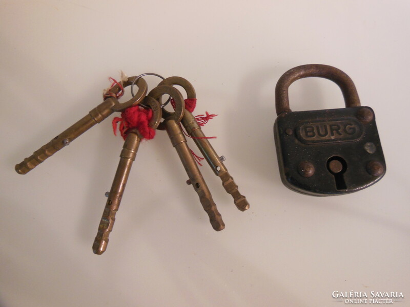 Keys copper + padlock - antique - 7.5 x 2 cm - 6.5 x 4.5 cm - perfect