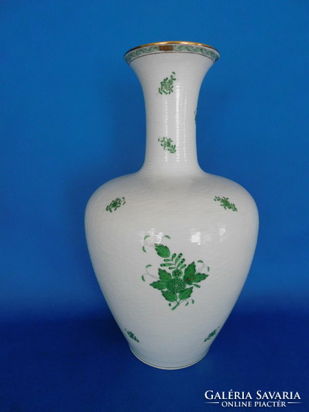 Appony's giant vase from Herend
