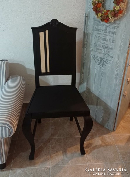 High-class black chair