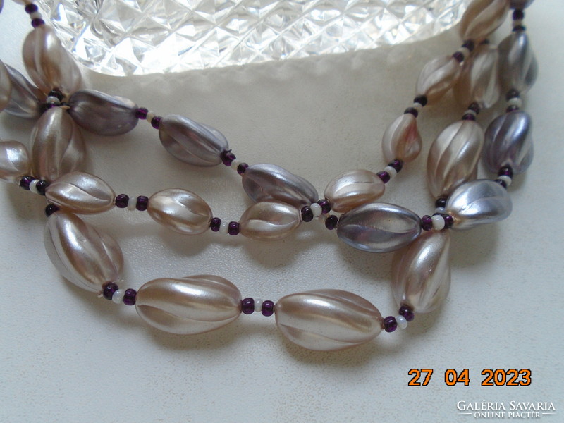 Antik cseh üveg 3 soros nyakék selyem lilás ezüst tónus csavart gyöngyből,aranyozott filigrán kapocs