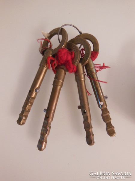 Keys copper + padlock - antique - 7.5 x 2 cm - 6.5 x 4.5 cm - perfect
