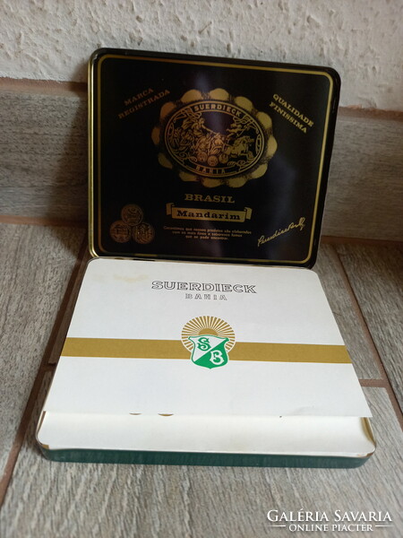 Régi brazil cigarettás doboz 2 szál cigarettával (Suerdieck Bahia)