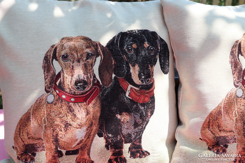 Machine-made tapestry pillowcases in a pair,,dachshund,,