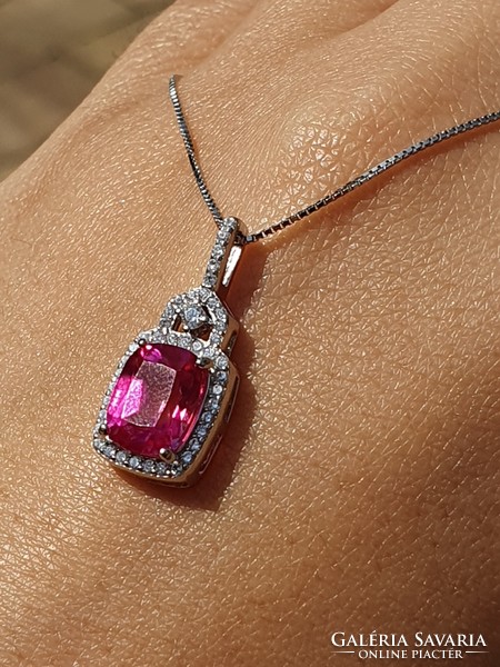 Wonderful! Pink zirconia jewelry set in marked 925 sterling silver, ring and necklace