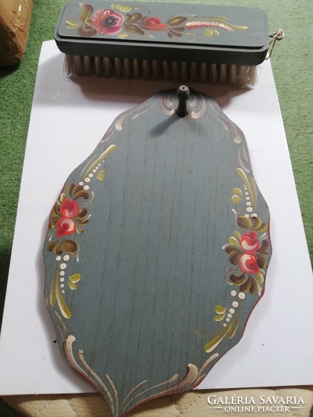 Decorative painted wooden brush holder + brush