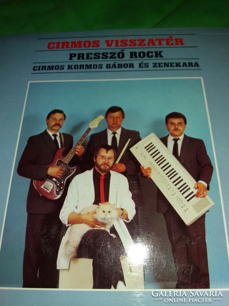 Old tabbed sooty presso rock music vinyl lp LP in good condition according to the pictures