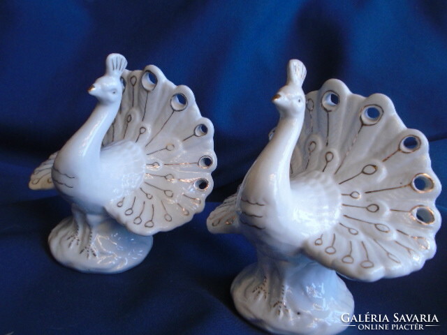 Pair of antique peacocks of Herend quality and style, very heavy, 892 grams (2 pieces)