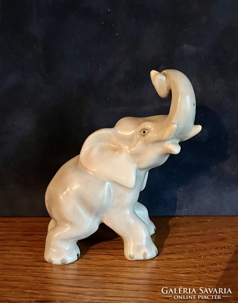 Herend elephant