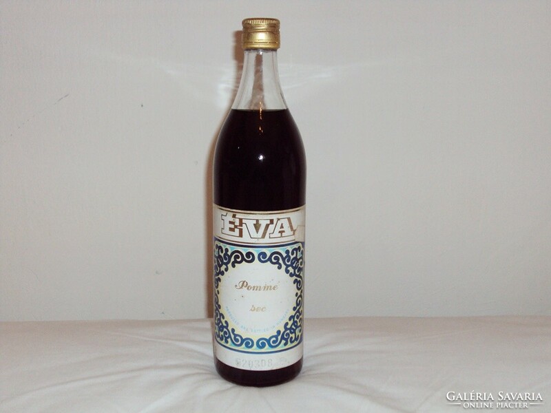 Retro üveg palack - Éva Pomine Sec Vermouth üveg palack külföldi exportra készült, bontatlan