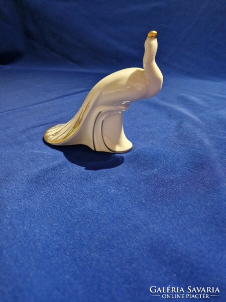 Kőbányi Drasche porcelán fehér arany festésű páva nipp figura