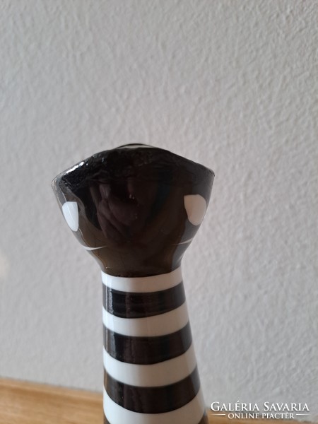 Turkish art deco cat vase by János Zsolnay