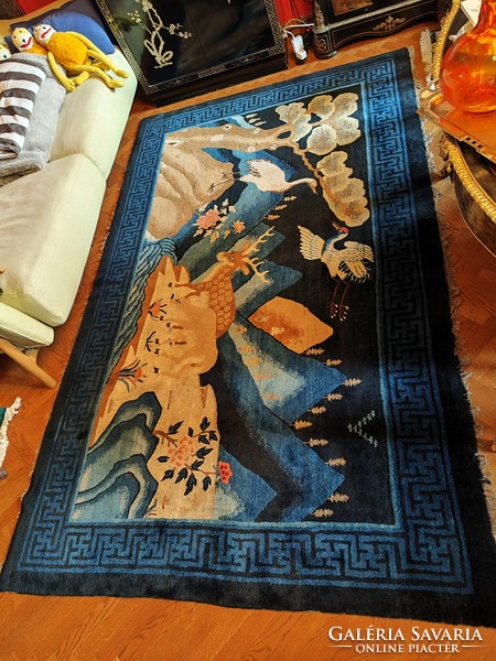 Art deco chinese carpet