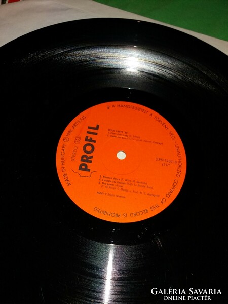 Régi TARZAN BOY DISCO VÁLOGATÁS 1986. zene bakelit LP nagylemez szép állapotban a képek szerint