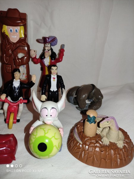 Action!! Plastic disney and burger king figures - at least 14 pieces available from the 1990s and 2000s