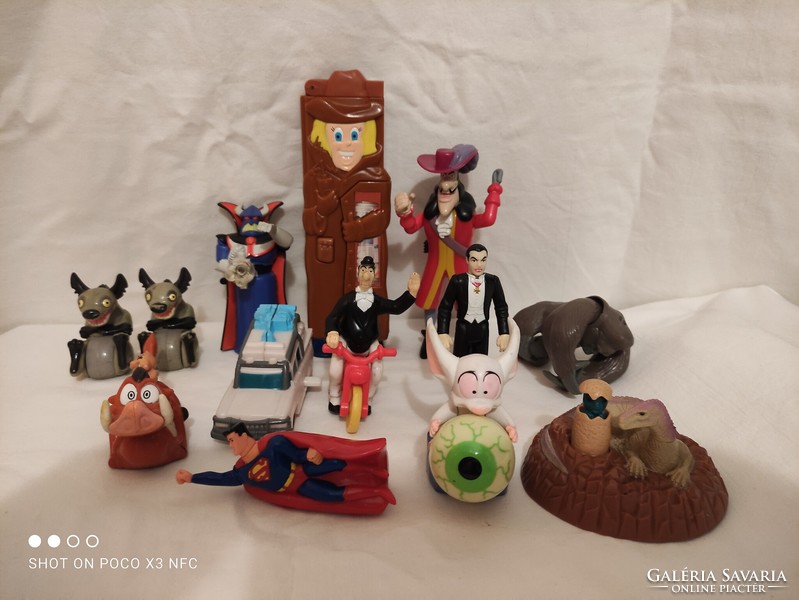 AKCIÓ!! Műanyag Disney és Burger King figura - az 1990-es és 2000 évekből darabár 14 darab elérhető