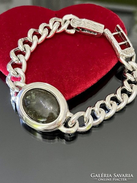 Unique, solid silver bracelet, embellished with a labradorite stone