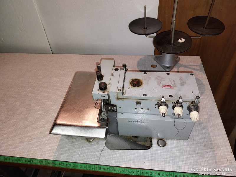 Three-thread textima industrial interlock sewing machine, riveter 220v, good condition