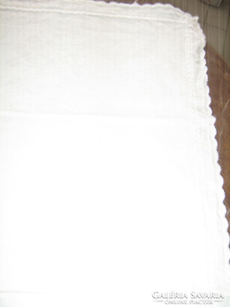 Cute white damask tablecloth