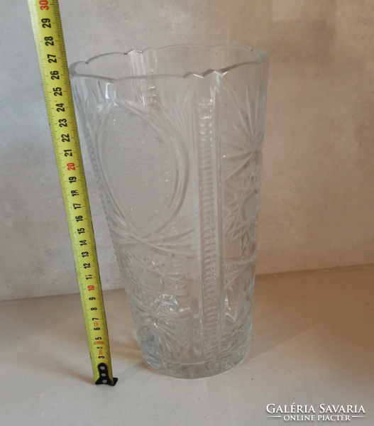 Vitromethane crystal vase