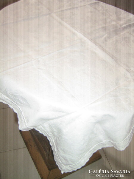 Cute white damask tablecloth