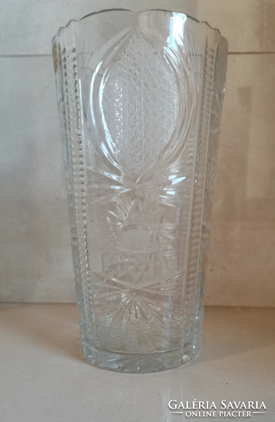 Vitromethane crystal vase