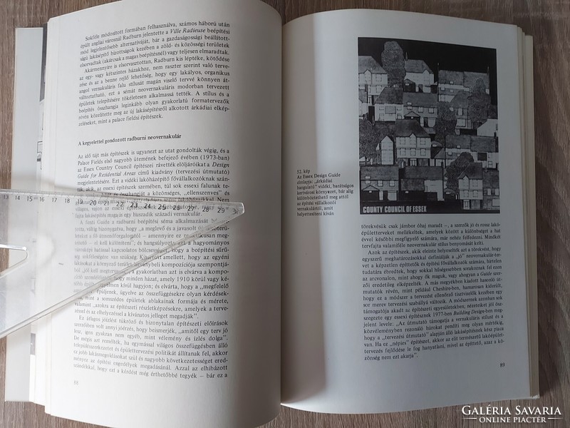 Sutherland Lyall: A mai angol építészet c. könyve képekkel, tervekkel - 540