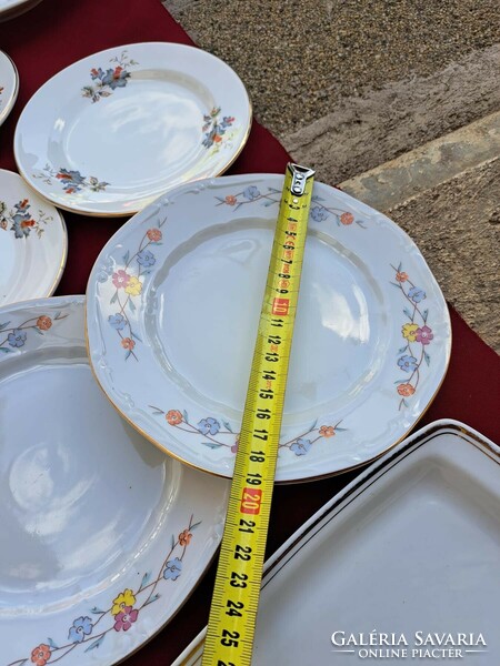 Vegyes tányér tányérok kínáló Alföldi Centrum Varia napocskás  mélytányér süteményes tányér