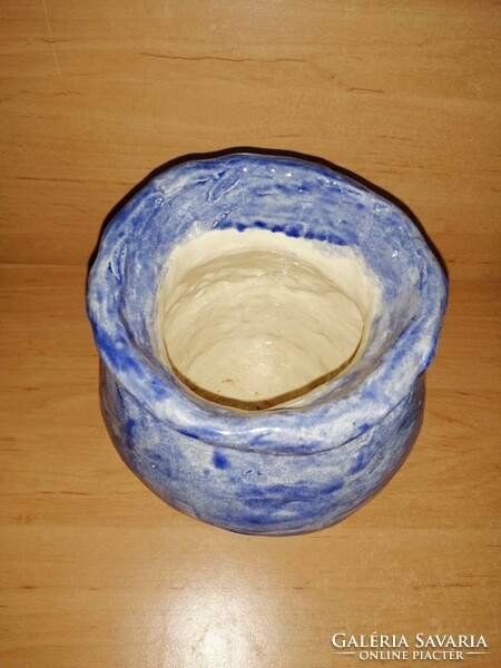 Marked craftsman's ceramic vase (9/d)