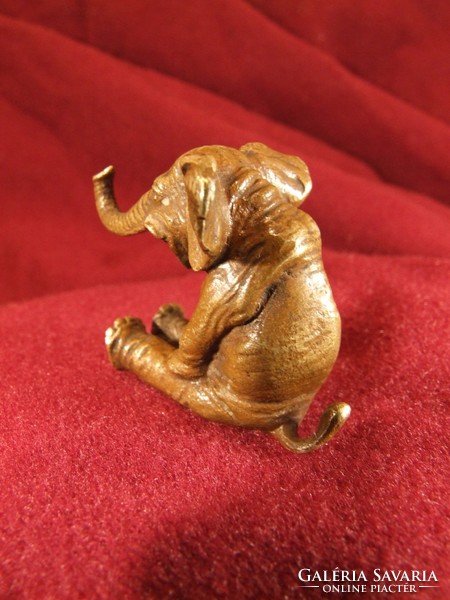 Viennese bronze elephant (120620)