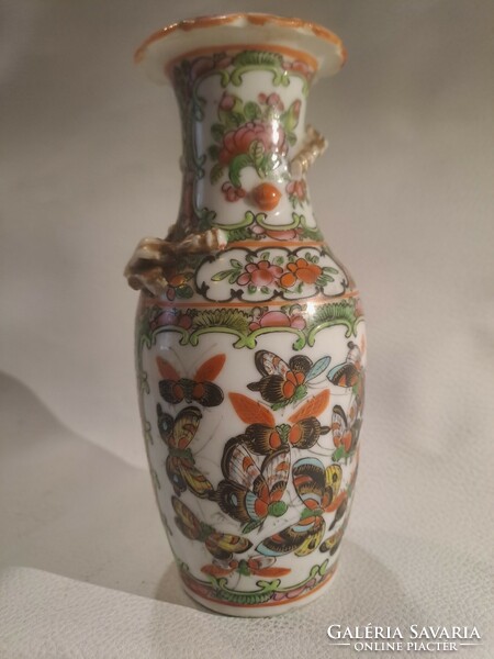 Antique Chinese famille rose porcelain vase with butterflies