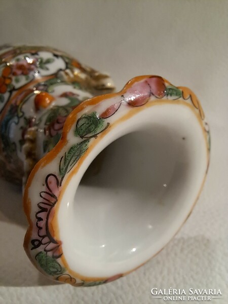 Antique Chinese famille rose porcelain vase with butterflies