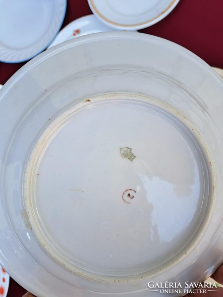 Vegyes tányér tányérok kínáló Alföldi Centrum Varia napocskás  mélytányér süteményes tányér