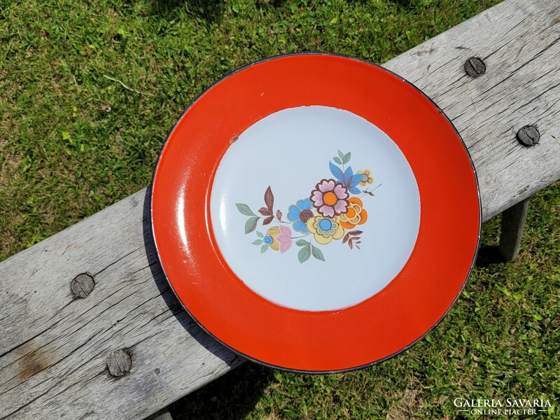 Old flower pattern enamel plate vintage enameled red wall plate
