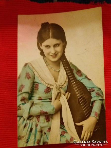 Antique 1939. Retouched postcard portrait of a young lady with a mandolin, color photo, good condition according to the pictures